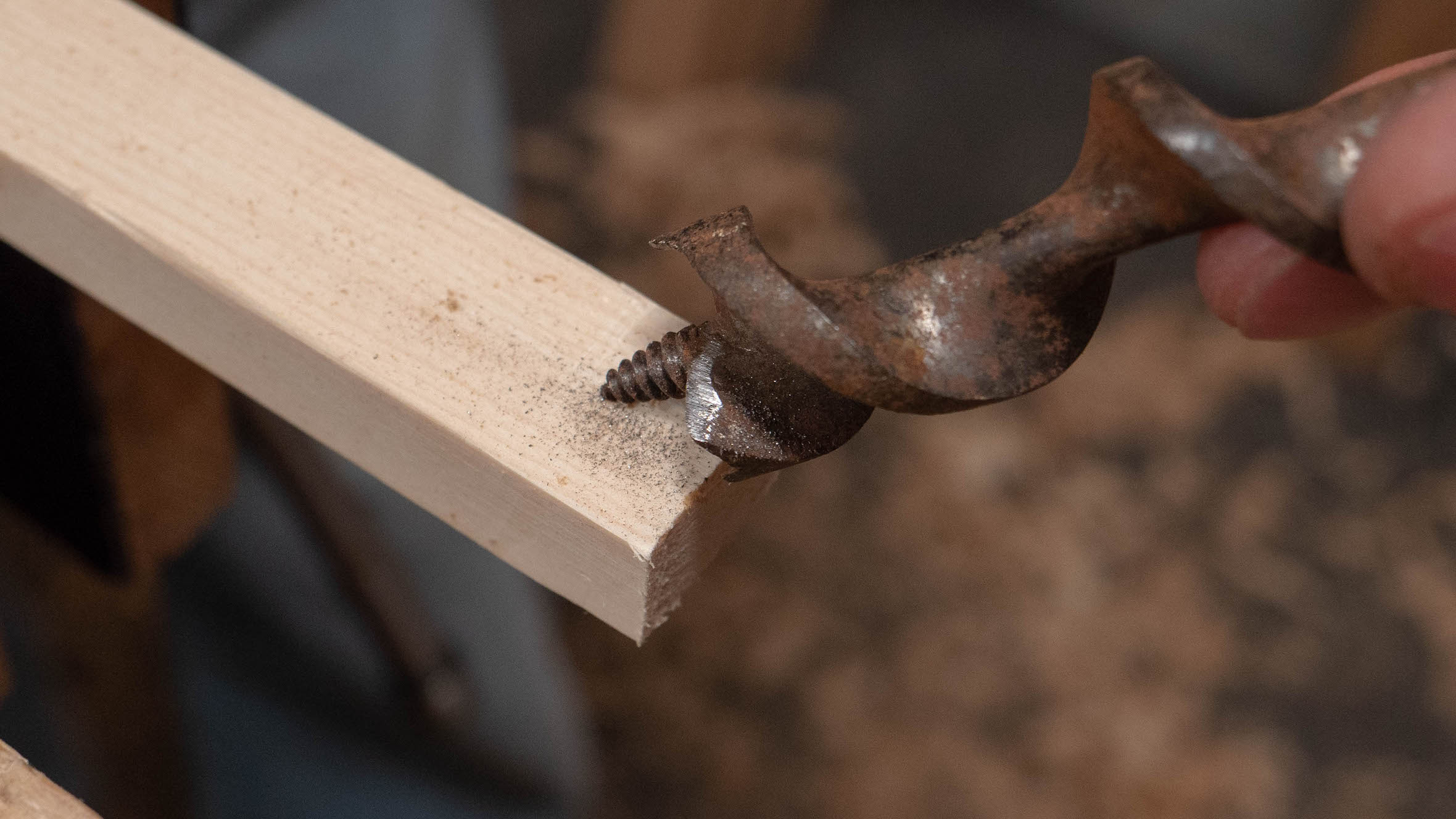 Setting Up a Swing Brace Setting Up and Sharpening Guides Common Woodworking Woodworking