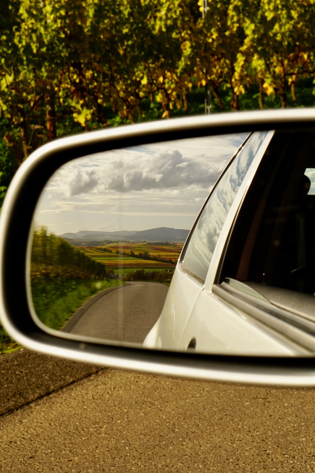 Explore the Best Vineyards with ChauffeurDriven Winery Tour Car Rental