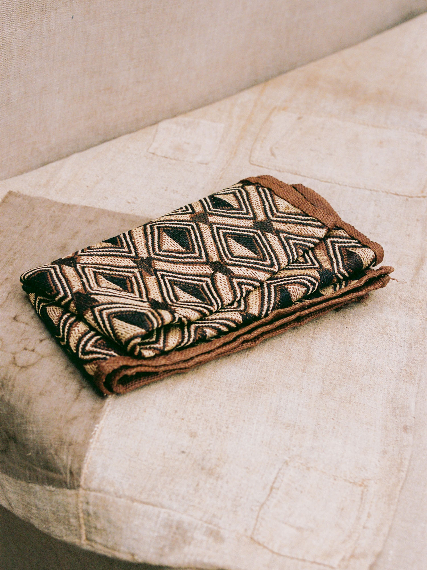 COMMUNS Mali Bogolan Woven Straw Table Mat