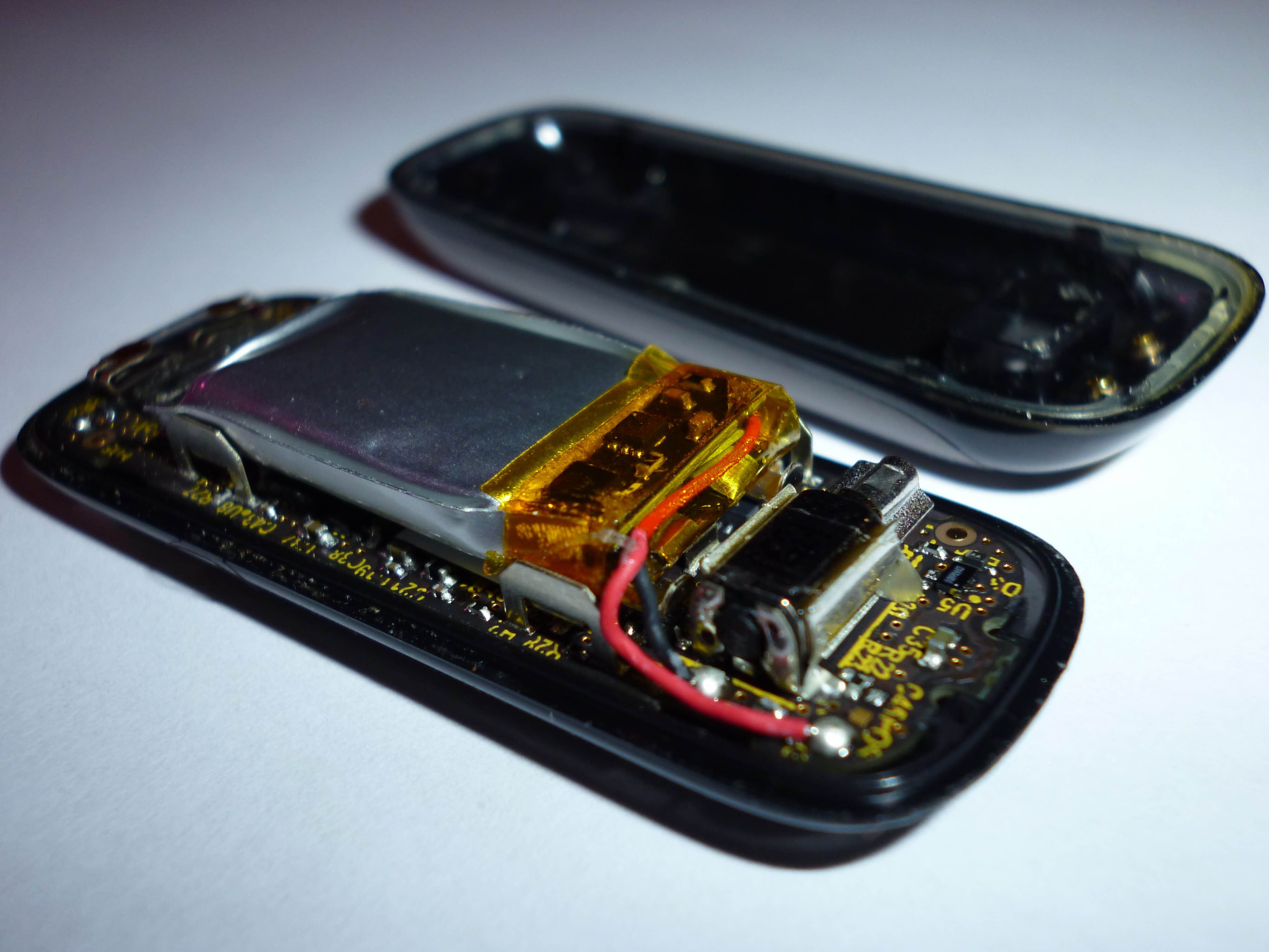 Fitbit One battery replacement walk-through with p... - Page 2 - Fitbit