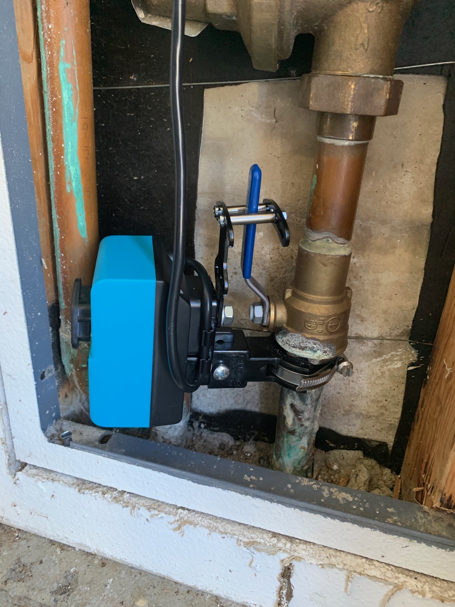 Looking for a smart water shutoff valve controller with lots of torque
