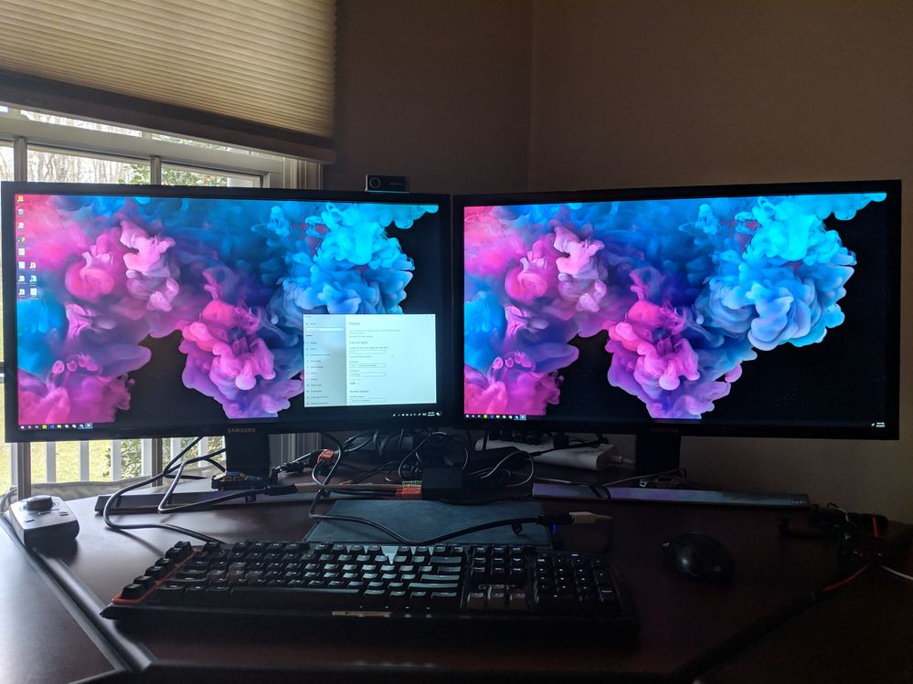 What resolutions are supported for a two monitor setup