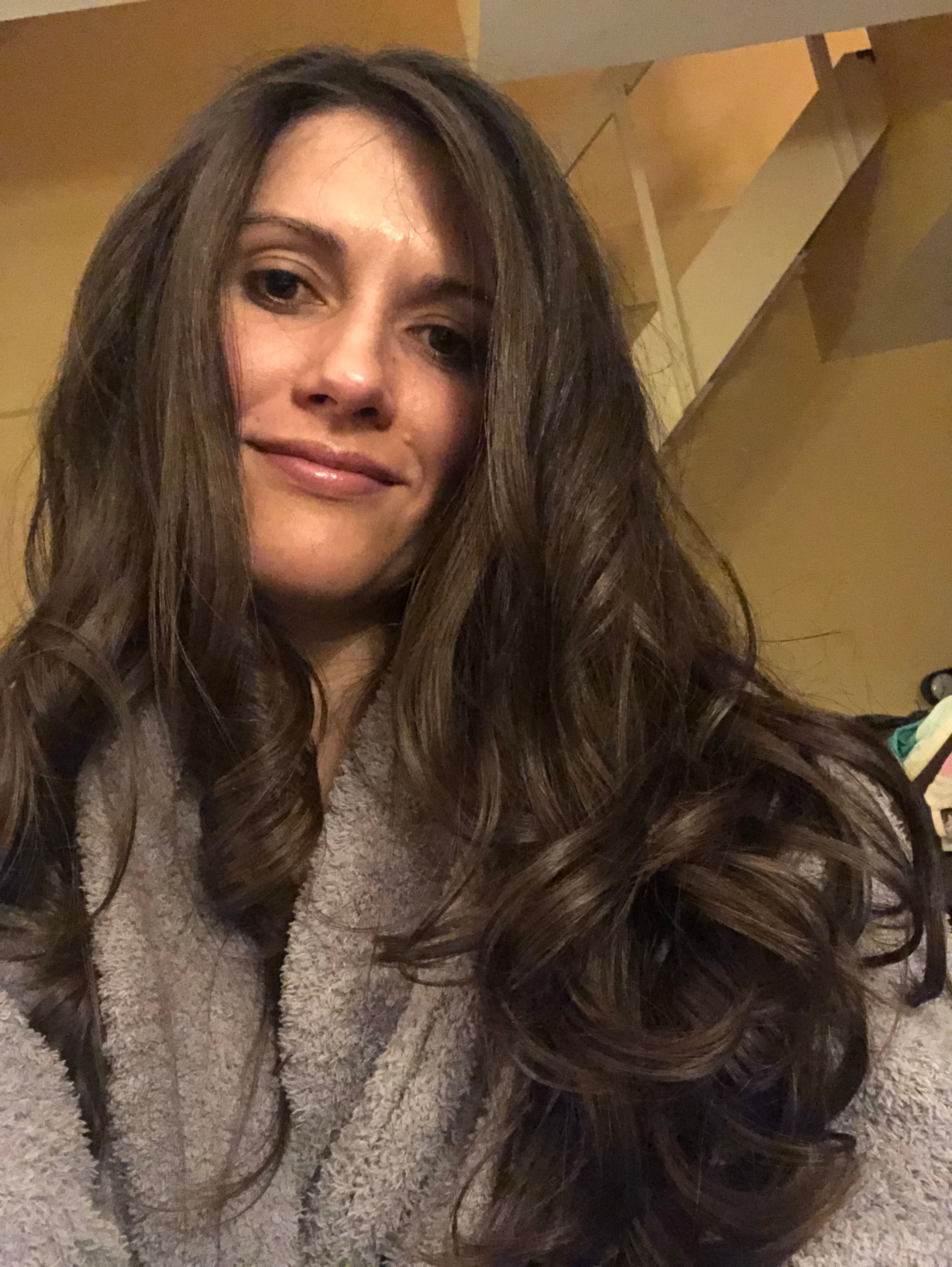 Products to help straight, long hair hol... Beauty