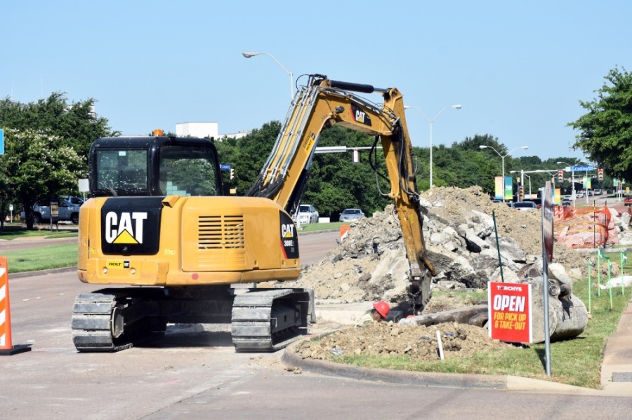 Lane closure continues as crews make progress on Campbell Road project