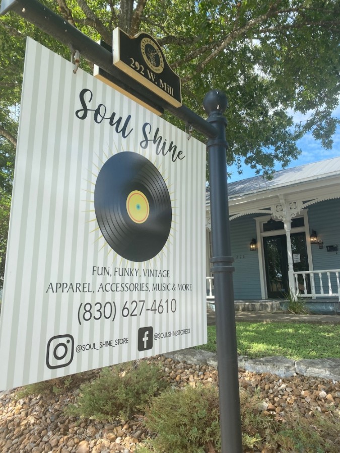 Vintage clothing shop Soul Shine opening Oct. 1 in New Braunfels