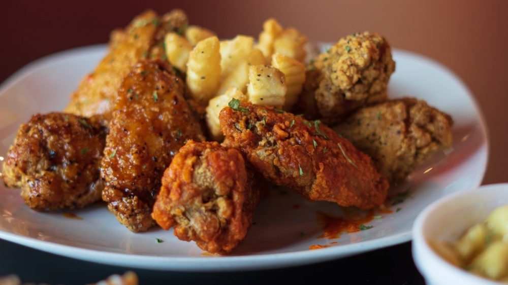 Flava Wings Pearland business owner takes unorthodox path to her first