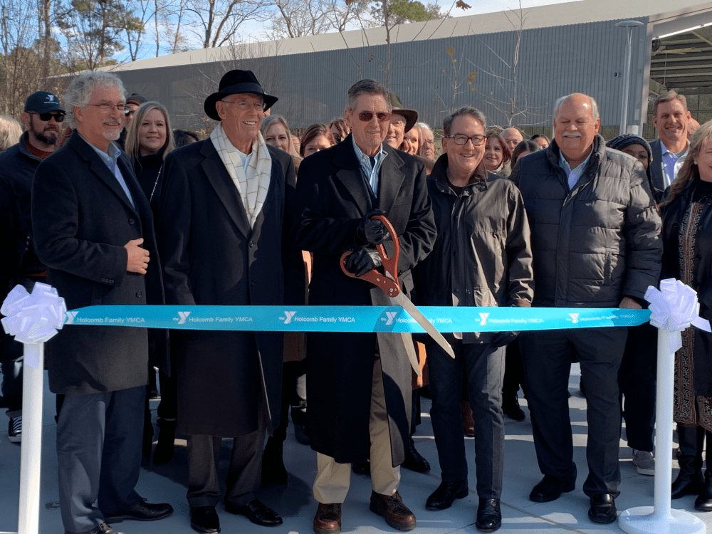 Family YMCA in The Woodlands area celebrates ribboncutting