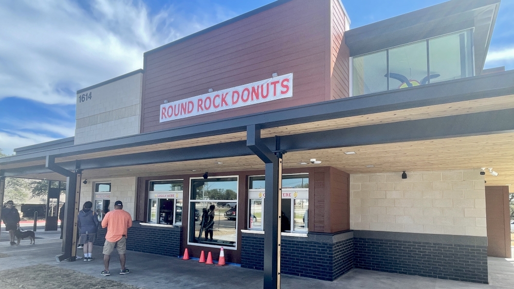 CI TEXAS ROUNDUP Round Rock Donuts opens Cedar Park bakery; Fresh Mex
