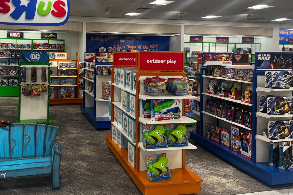 Macy’s at Willowbrook Mall Toys 'R' Us store Community Impact
