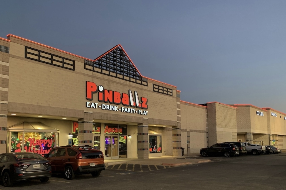 Pinballz Lake Creek arcade to host Halloween, anniversary events in
