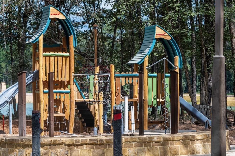 Mirror Lake Park now open in masterplanned community The Highlands