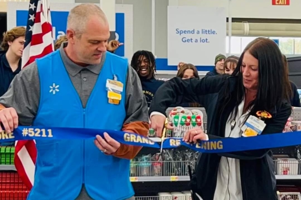 Walmart Supercenter Employees Celebrate Remodeled Facility, 58 OFF