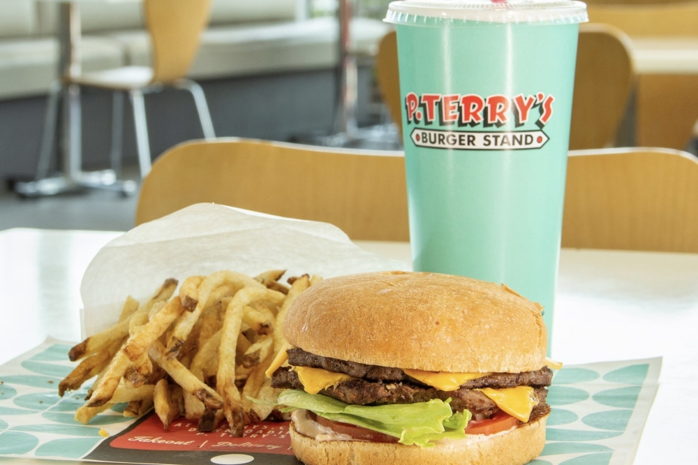 Austinbased chain P. Terry’s Burger Stand grows throughout Central