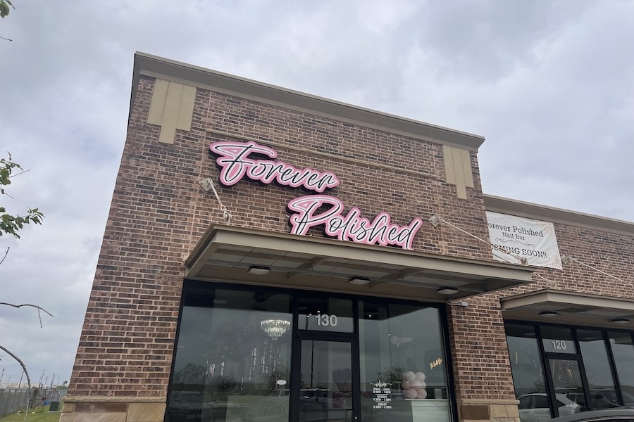 Forever Polished Nail Bar offering manicure, pedicure services in Buda
