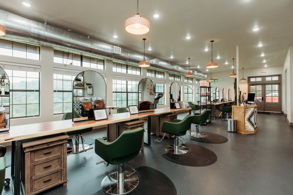 Group salon now open in Community Impact