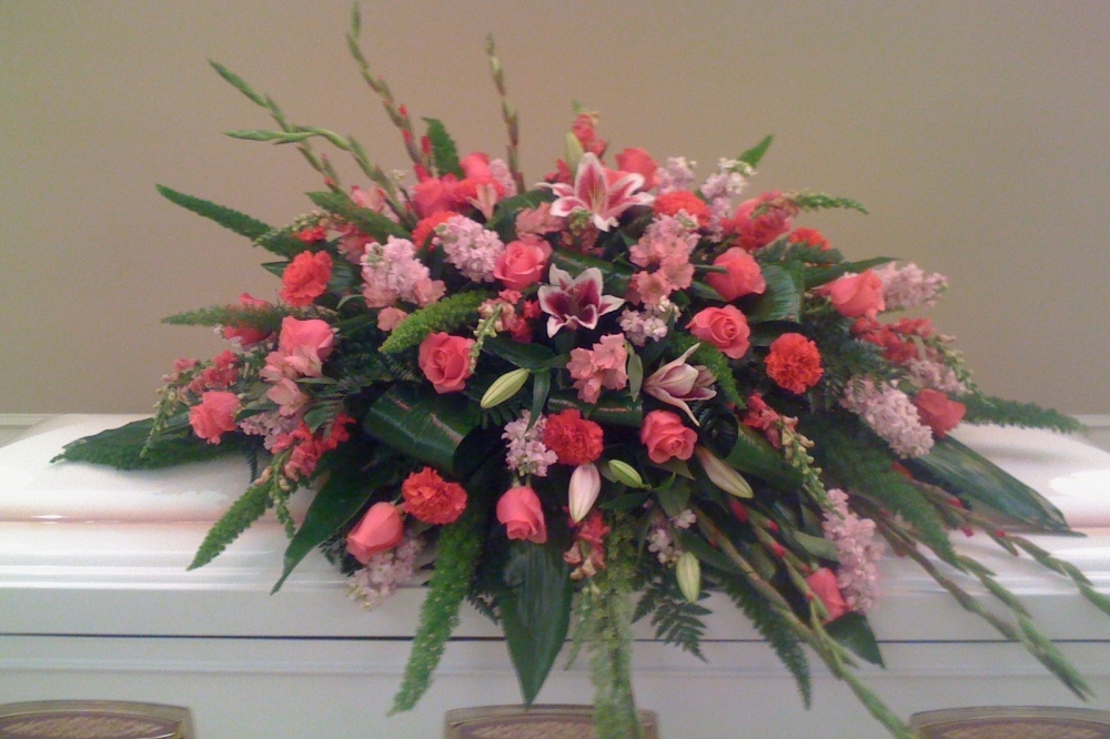 Kemah Flowers & Co. commemorates community's highs and lows Community