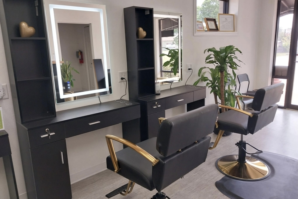 Amar Beauty Salon now offering haircuts, coloring services in