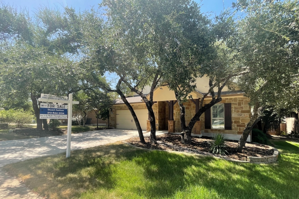 homes lingered on market in July despite price drop from