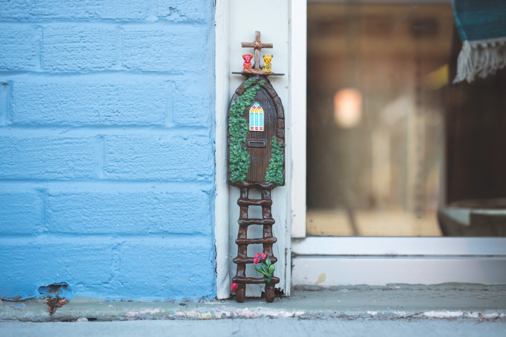 Artist Beth Fields, local organizations bring Tiny Doors to downtown