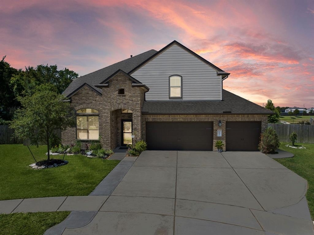 Pearland, Friendswood median home sales price remains flat year over