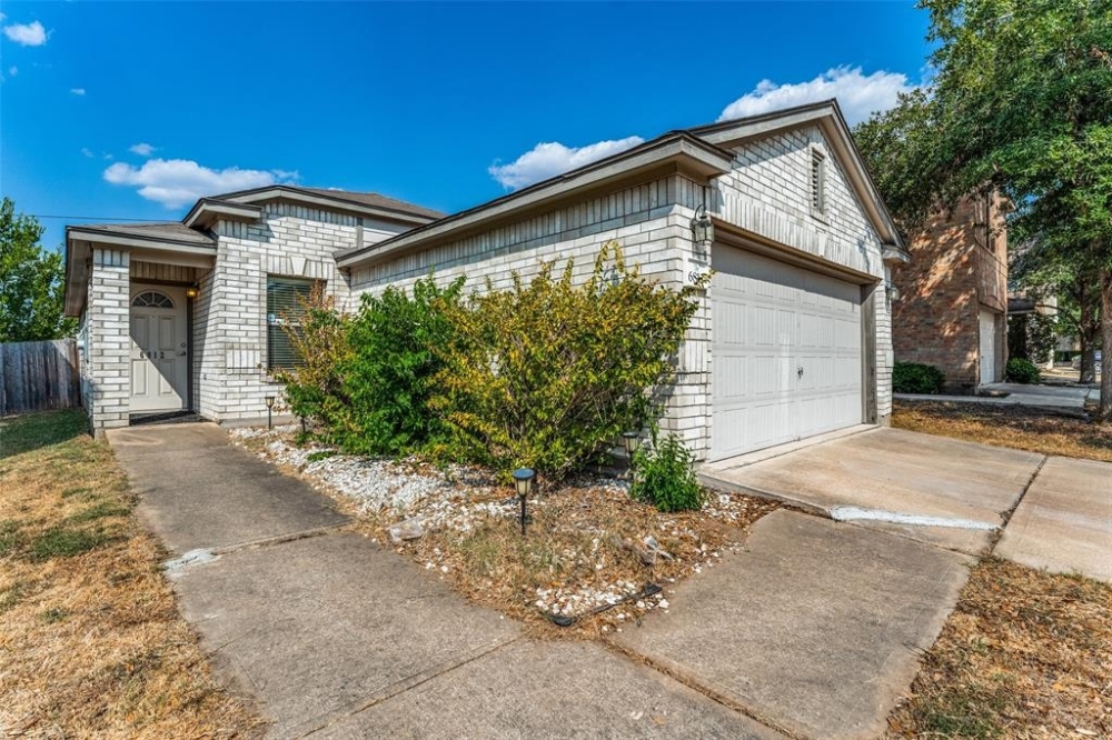 August home prices in Southwest Austin remain mixed year over year