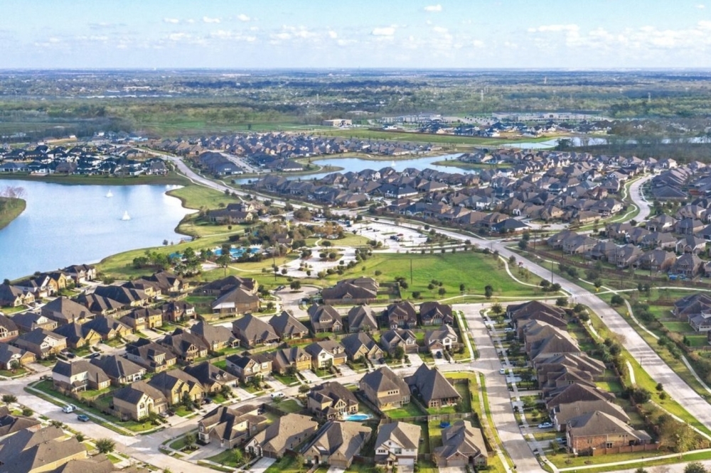 Missouri City reviews taxes, police response time for Sienna MUD