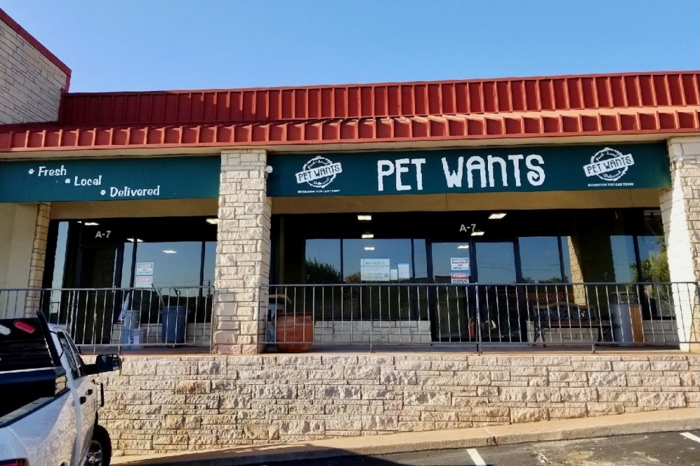 Pet food, supply store Pet Wants celebrates 5 years in Lakeway