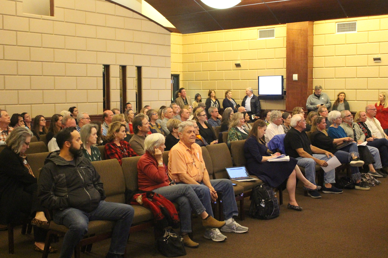 Bee Cave officials vote to negotiate annexation of controversial countyowned lowwater crossing