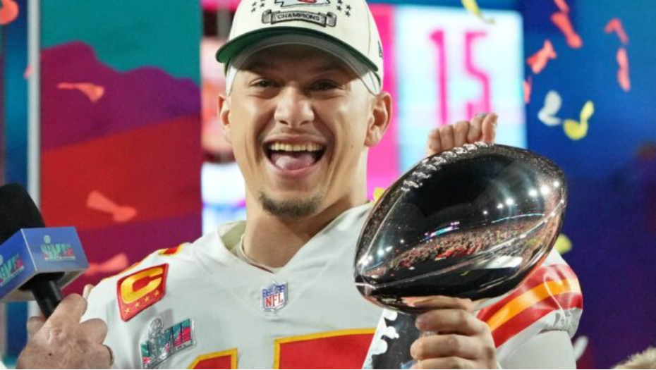 The Chiefs take Home the Lombardi Trophy Beating the Philadelphia