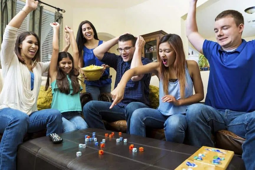 13 Fun Games to Play with Friends Indoors Commutter