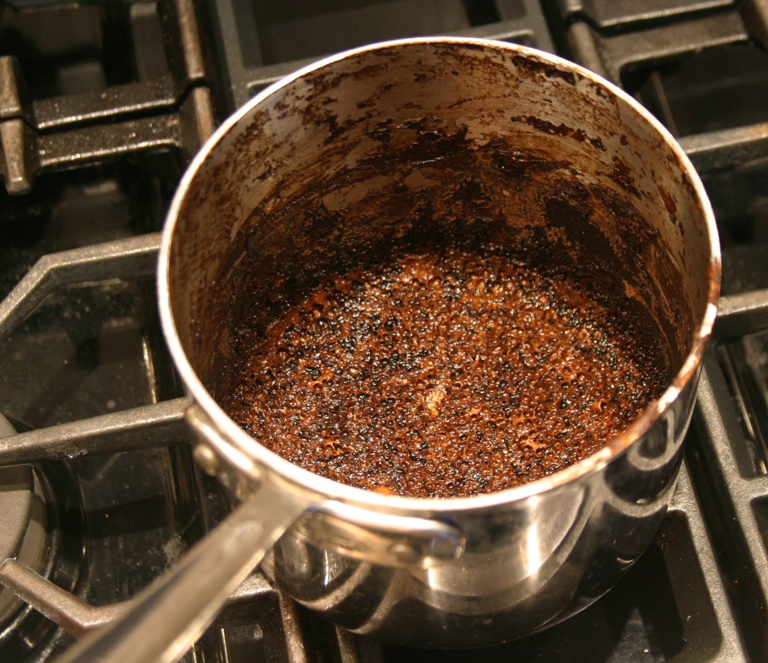 Recuperar ollas quemadas ¿Cómo lo puedo hacer?