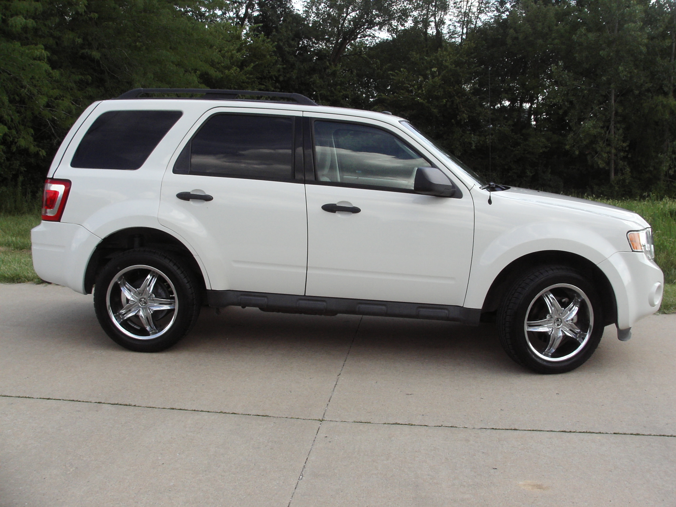 2012 Ford Escape AWD 3.0L 53k!!! - CoMoMotors
