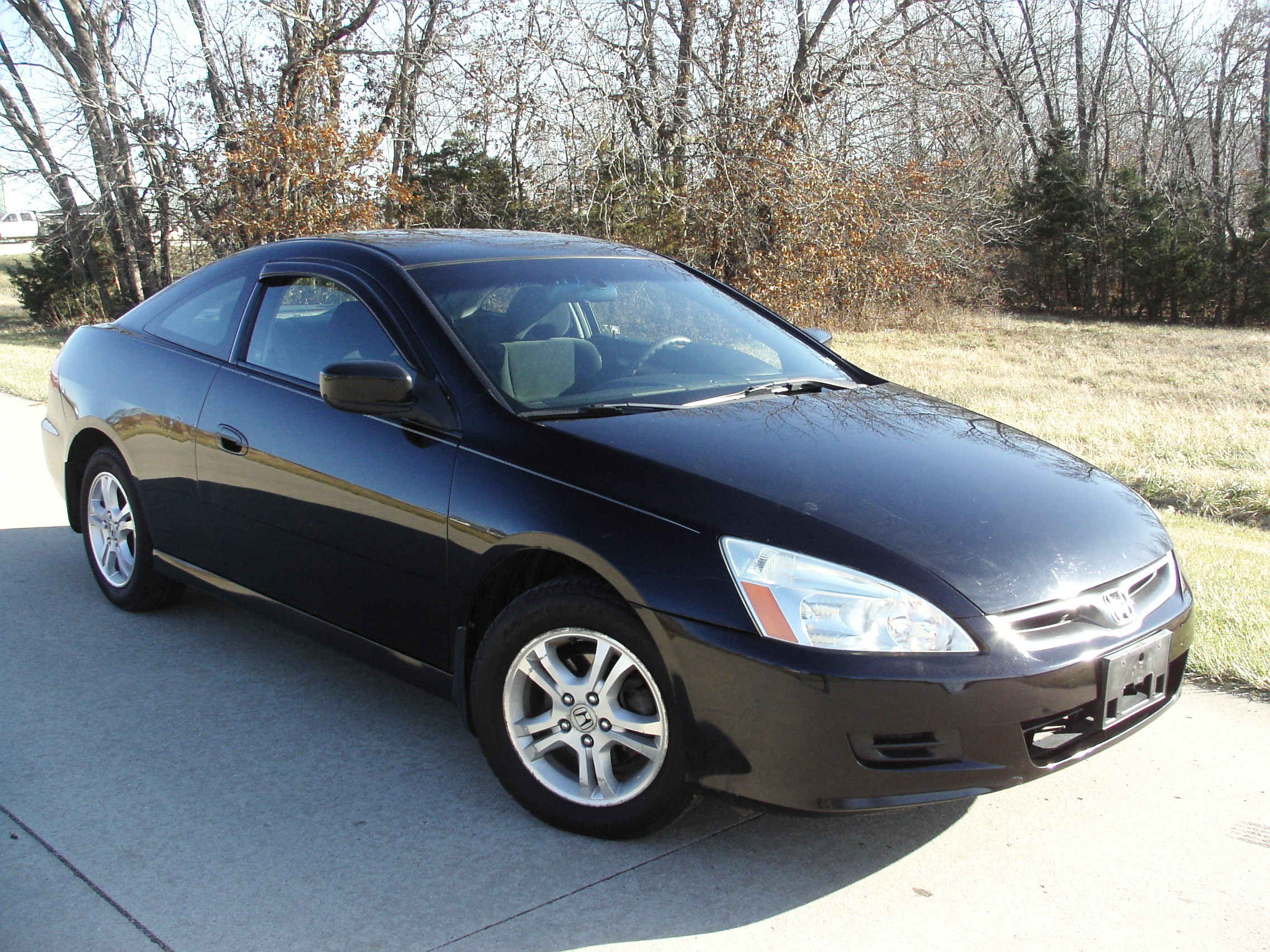 2006 Honda Accord coupe 97k CoMoMotors