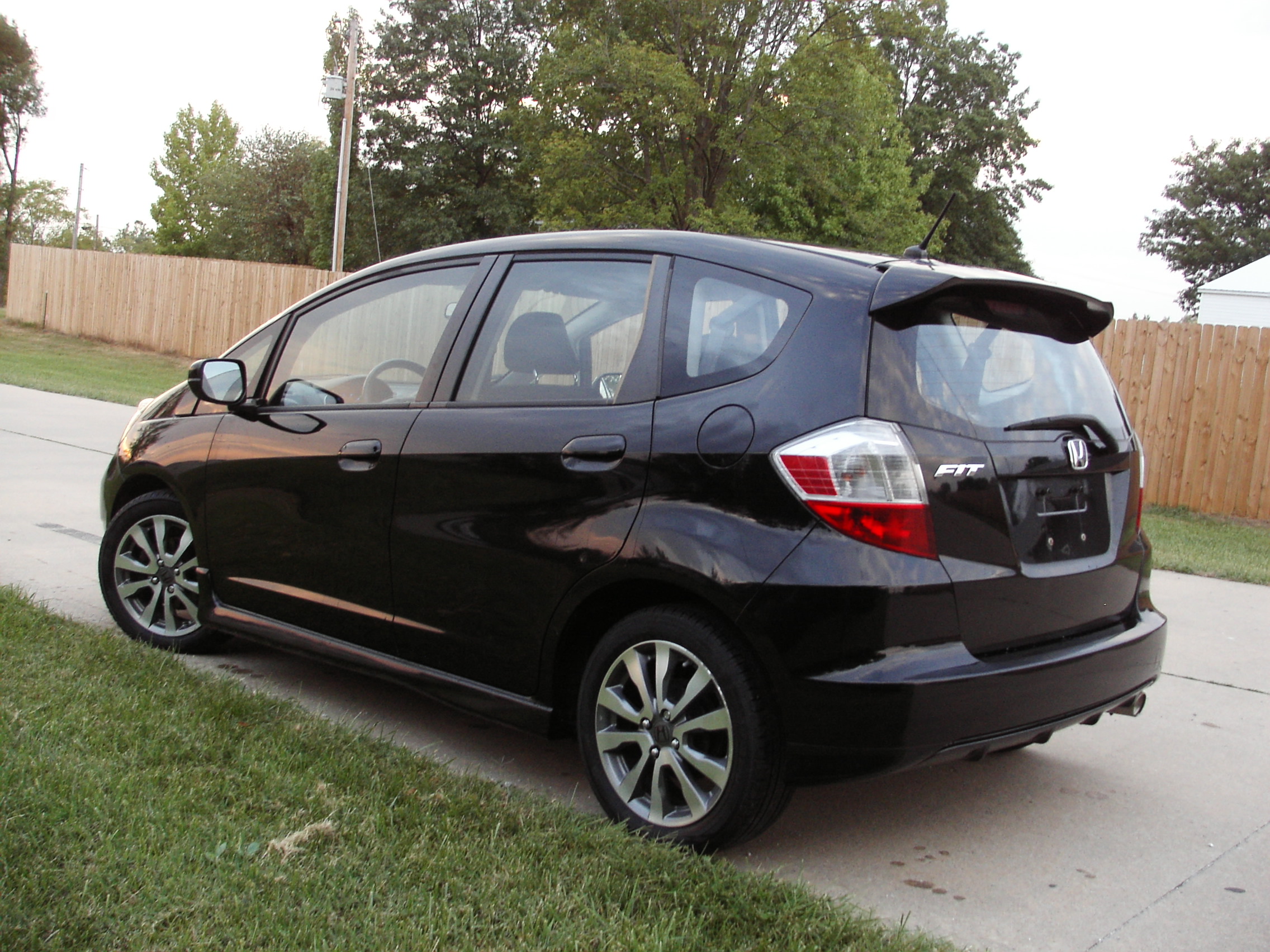 2012 Honda Fit Sport CoMoMotors