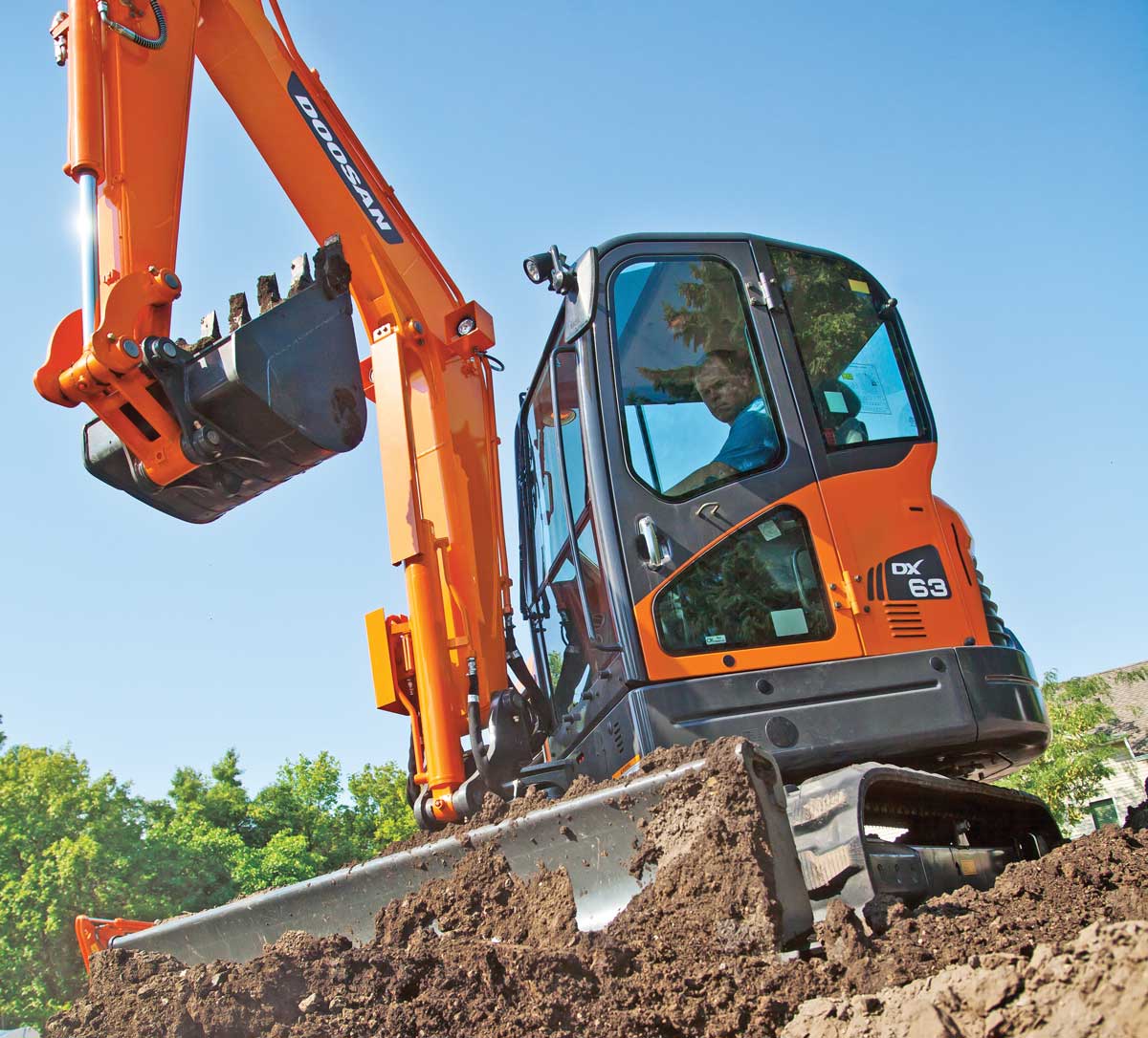 Excavator Upgrade Contractors Continue to Upsize to 5 and 6Metric