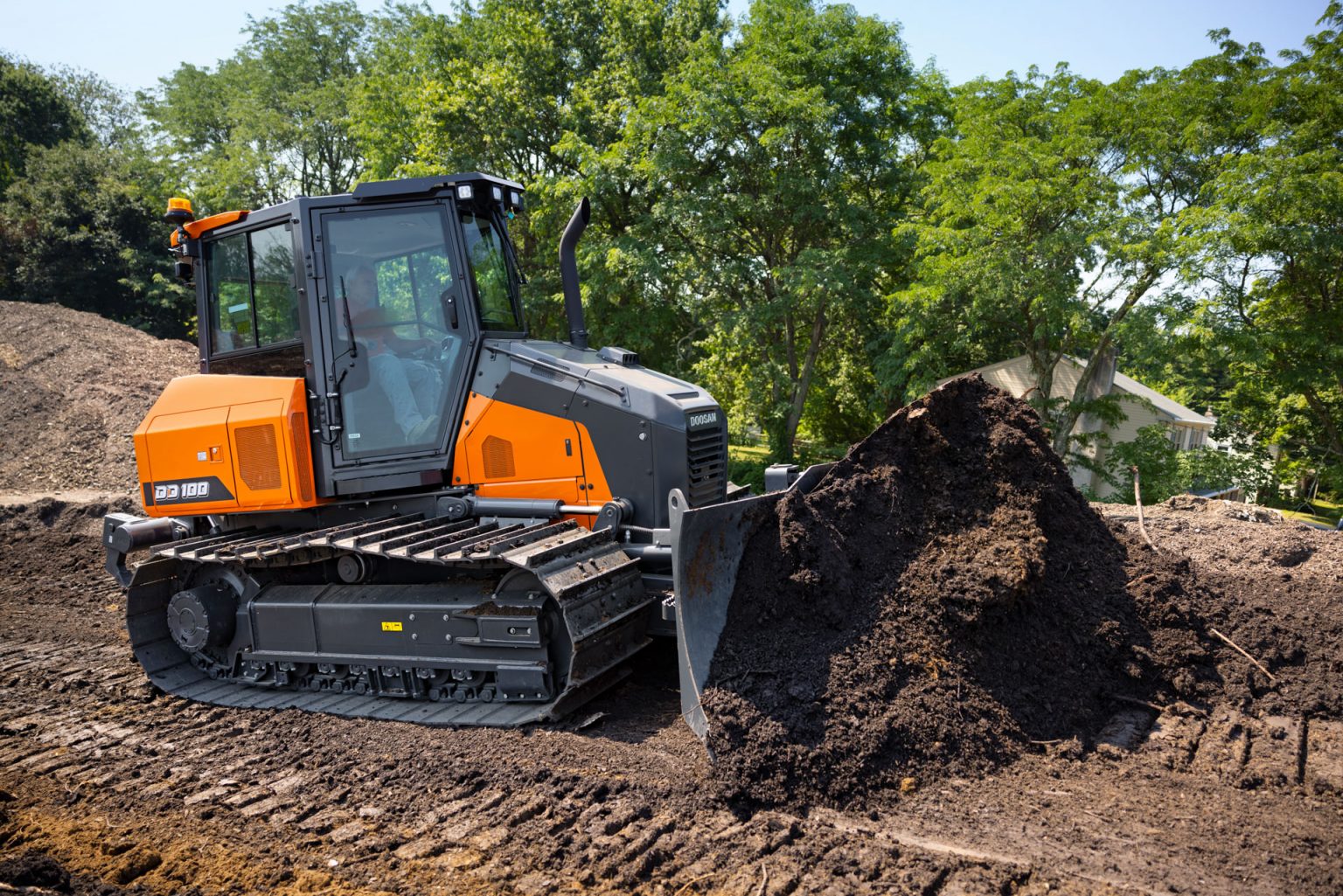Doosan DD100 Dozers Are in Full Production and on Their Way to North