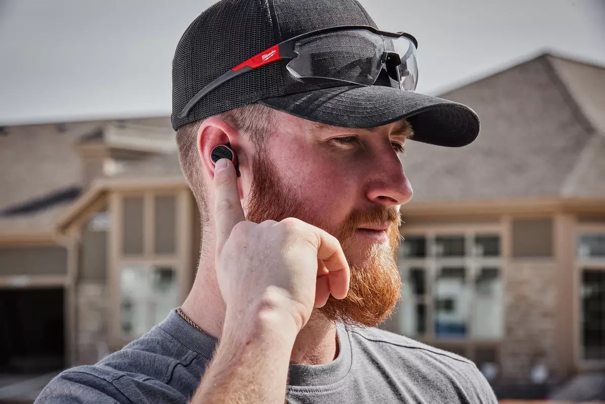 Milwaukee Tool Introduces Cool Construction Ear Buds with Jobsite Aware