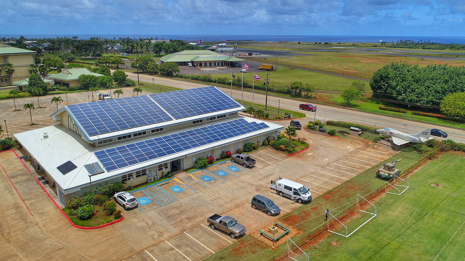 This New Microgrid Combines Solar, Wind, Gas, Batteries, and a