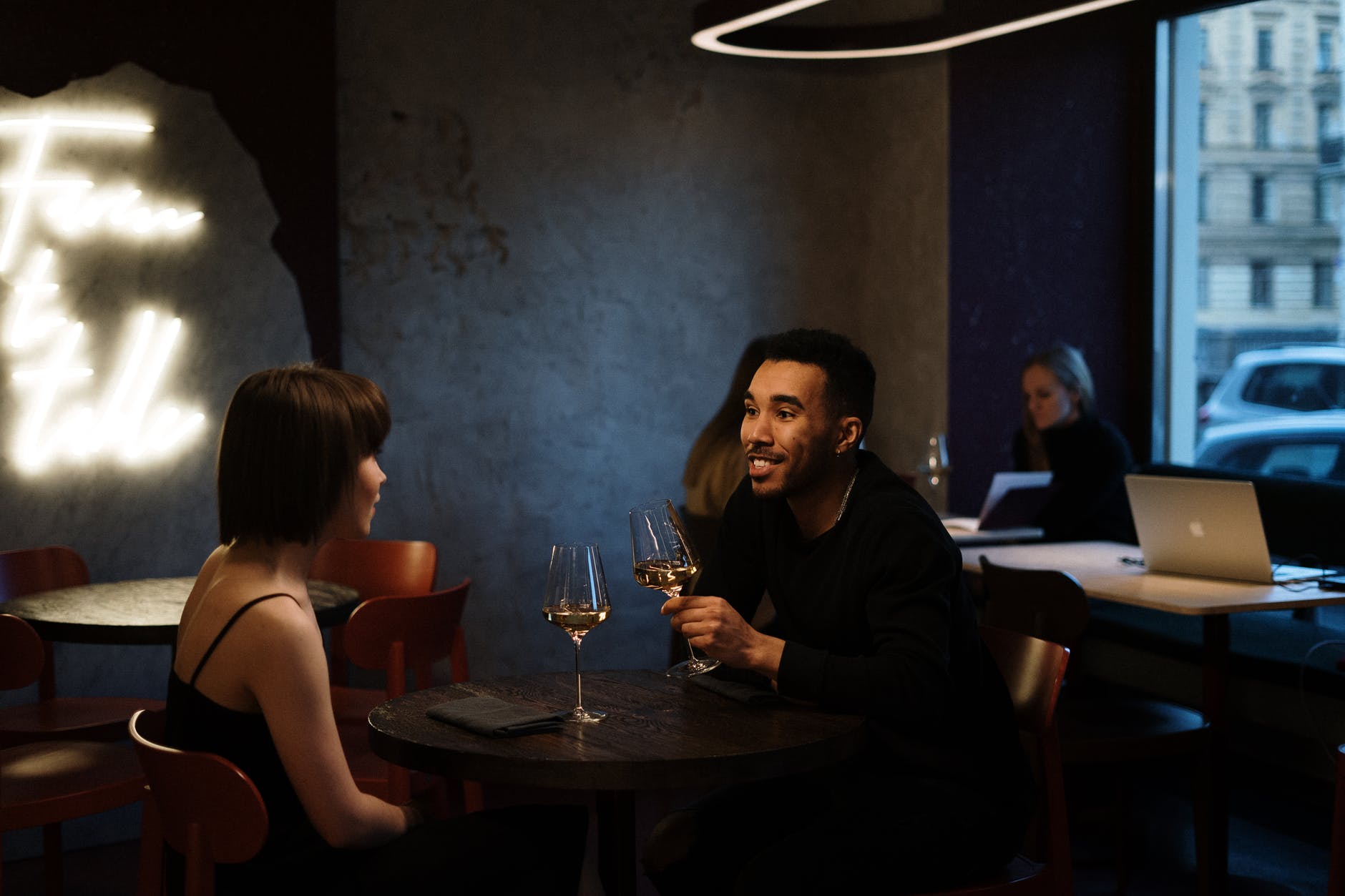 Indoor Date Night Ideas That Couples Should Explore