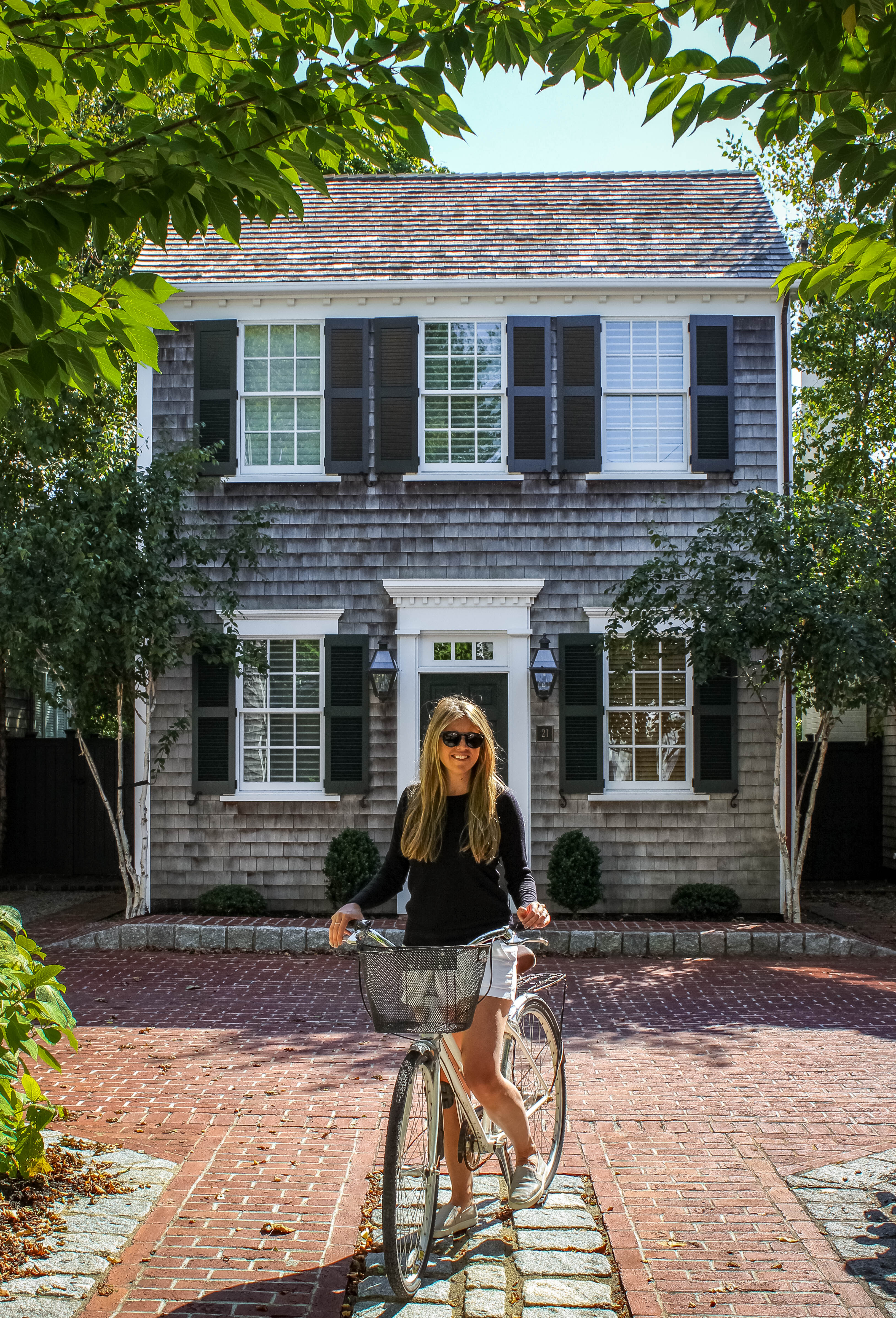 A Bike Tour around Edgartown Compass + Tiwne