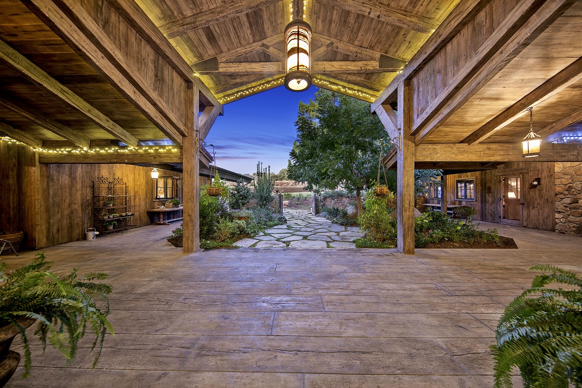 Black Canyon Ranch A masterpiece in Santa Ysabel California Real
