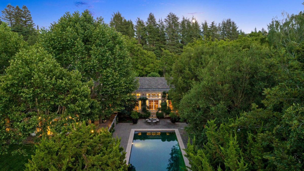 Happy Valley estate in a luxurious garden setting California Real