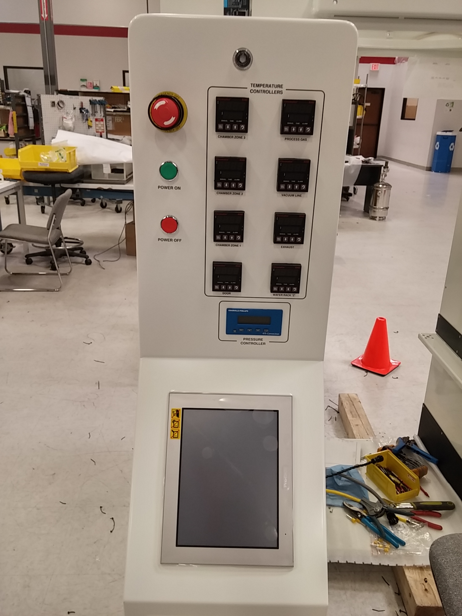 Thermal Control Unit System for the Semiconductor Industry Compass Made