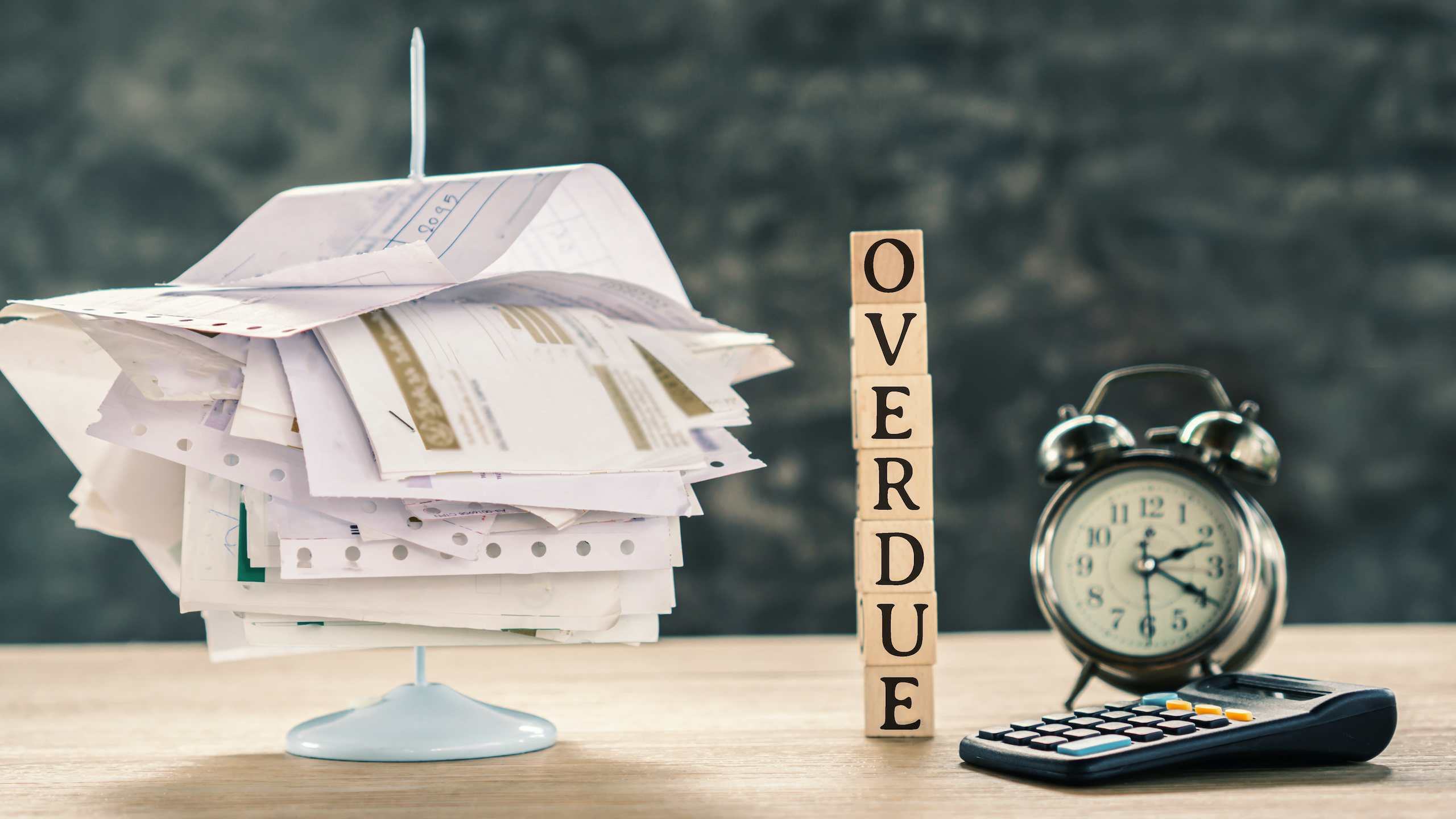 Should You Charge Late Fees? QuickBooks Can Help to Complete