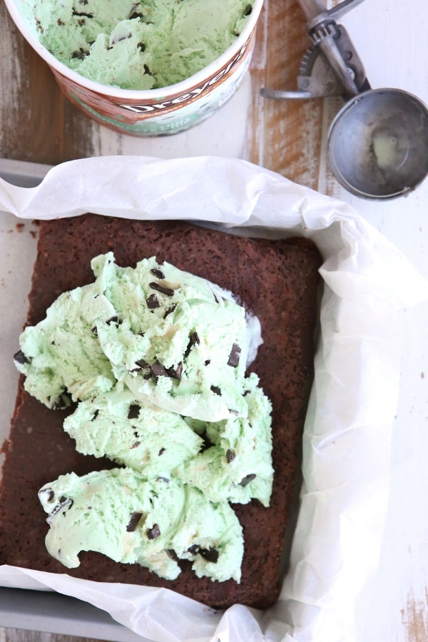 Mint Chocolate Chip Ice Cream Brownie Bars Completely Delicious