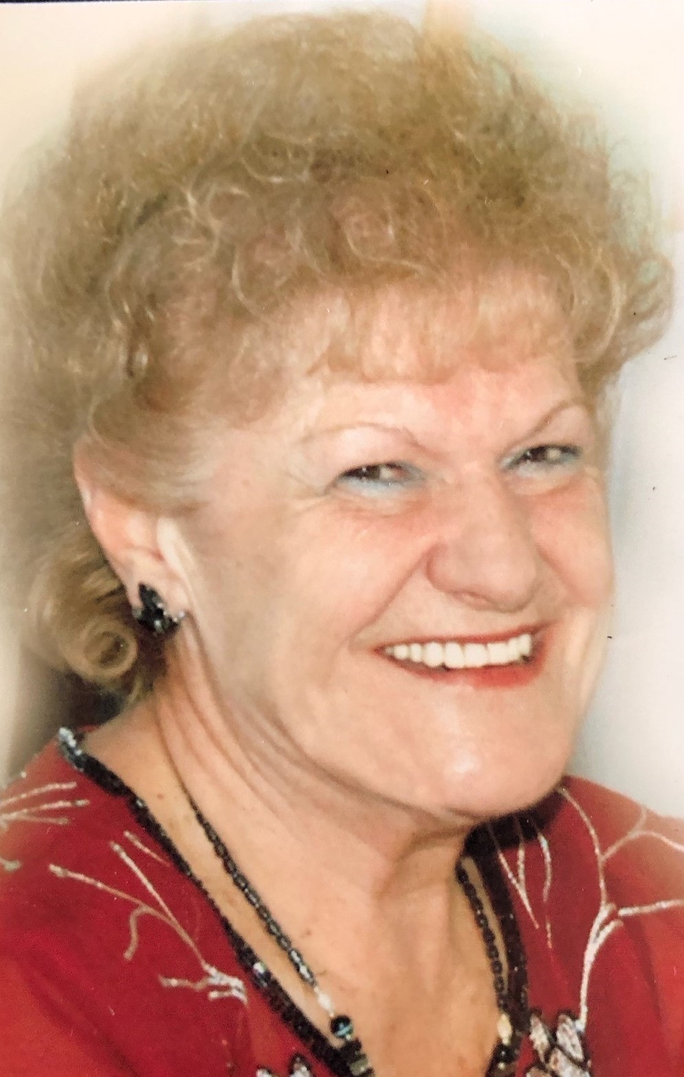 Hélène BÉLANGER Avis de décès Hélène BÉLANGER Death notices Aeterna