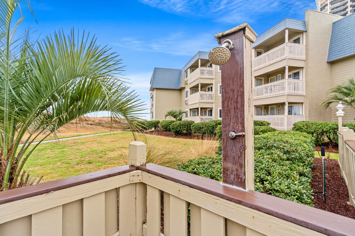 A Place at the Beach IV Shore Drive Oceanfront Vacation Condos