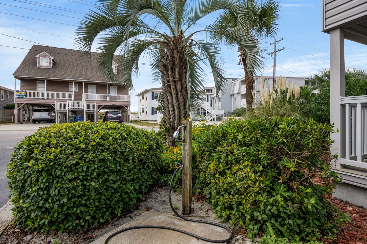 A Place at the Beach II Cherry Grove Vacation Rental Elliott Beach
