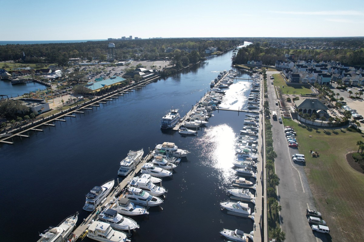 BAREFOOT RESORT TOWNHOMES Windy Hill 3rd Row and Back Elliott Beach