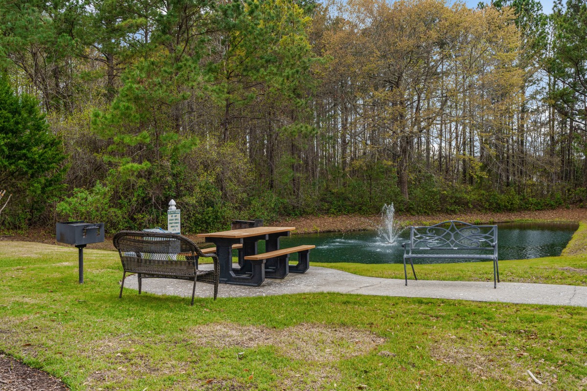 BAREFOOT ARBOR TRACE Windy Hill 3rd Row and Back Elliott Beach Rentals